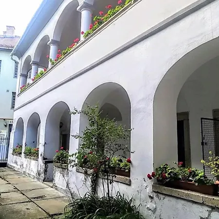 Gabriella Apartment *
